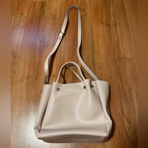 Zara shoulder bag in light peach color - Picture 1 of 3
